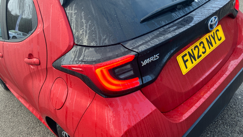 Toyota Yaris 1.5 Hybrid Design 5dr CVT Hybrid Hatchback